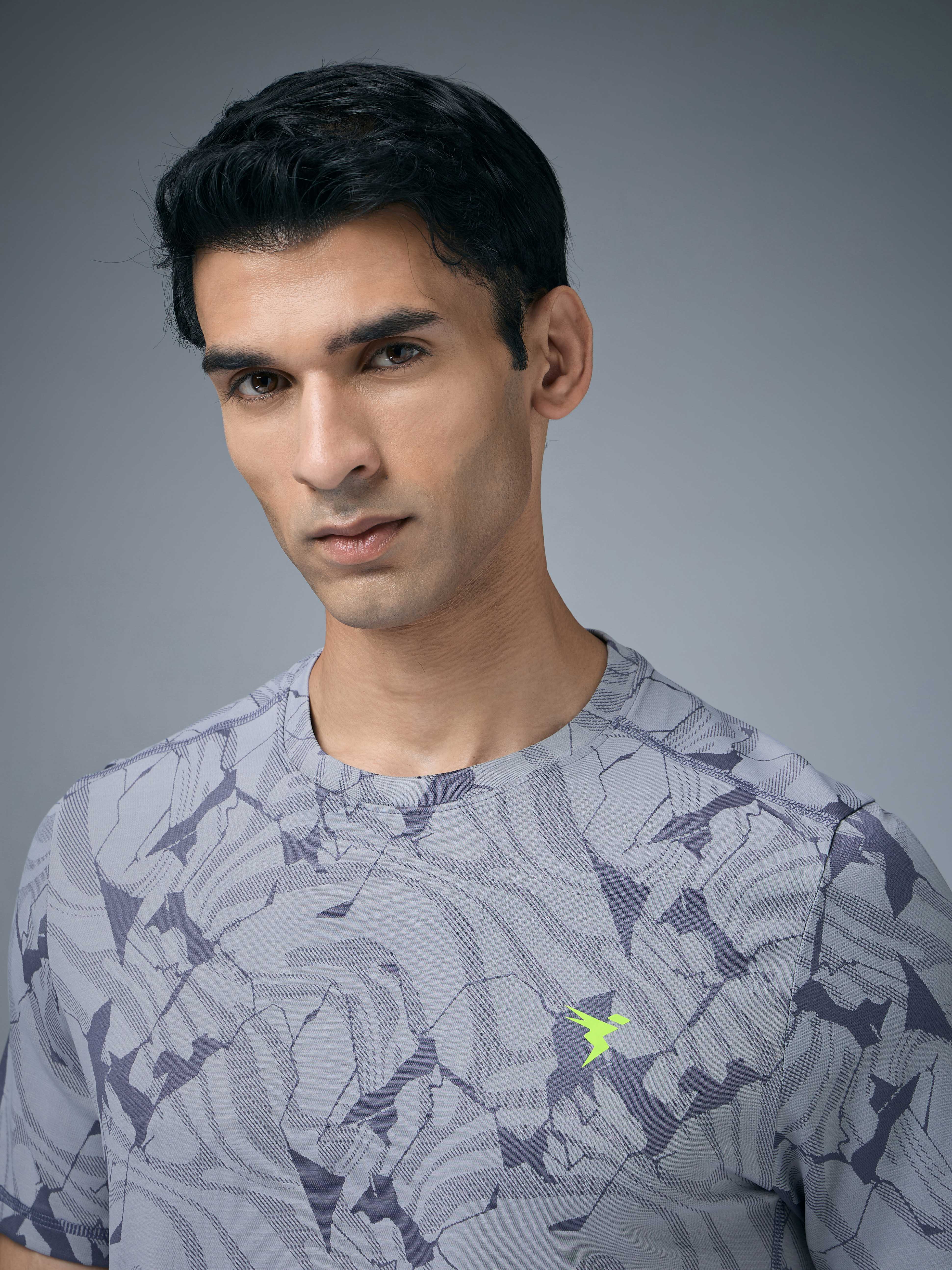 Men Jacquard Slim Fit Crew Neck T-shirt with DOUBLE COOL - Image 6