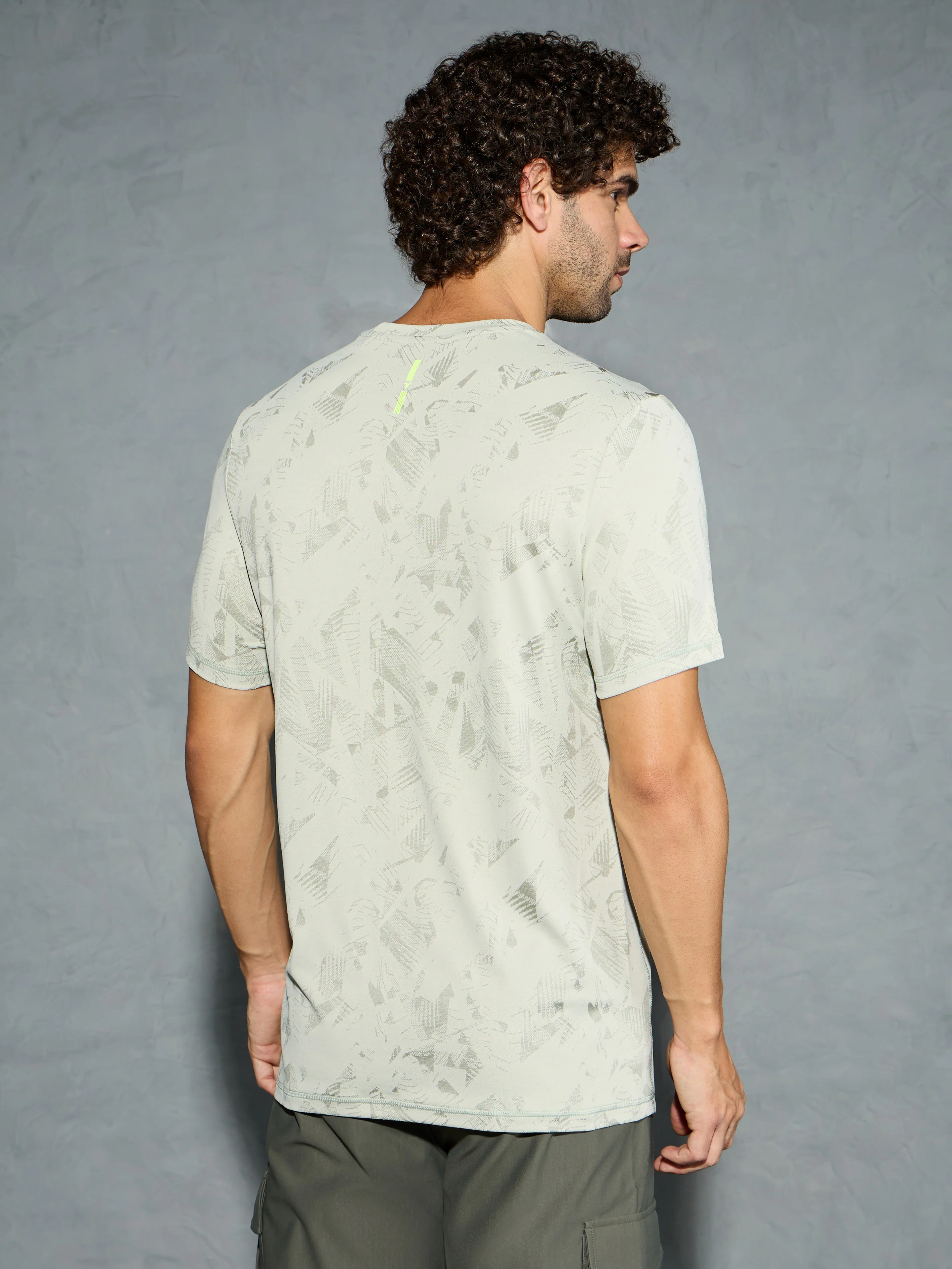 Men Jacquard Slim Fit Crew Neck T-shirt with DOUBLE COOL - Image 3