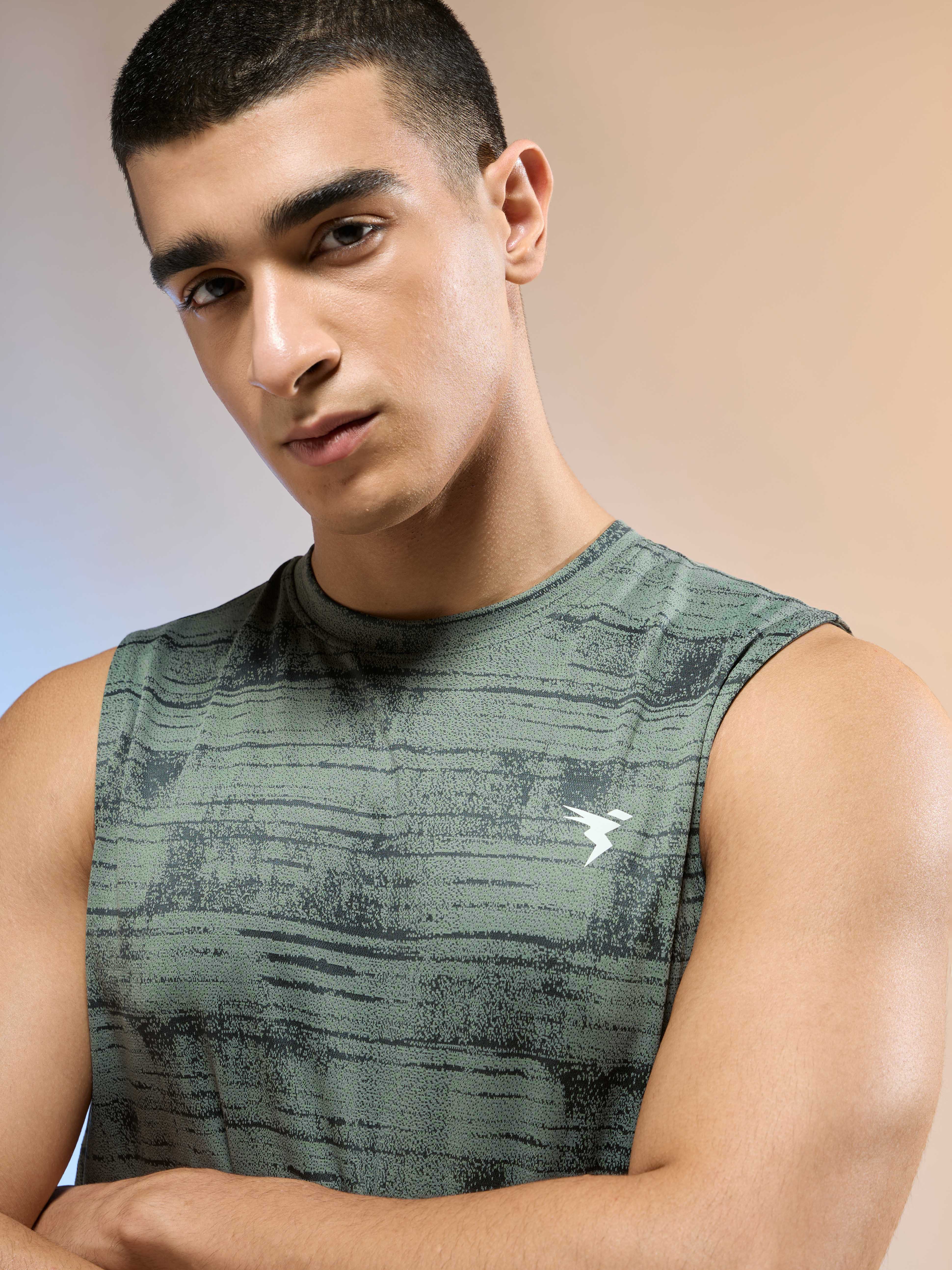 Men Jacquard Slim Fit Round Neck Sports Innerwear Vest with DOUBLE COOL - Image 6