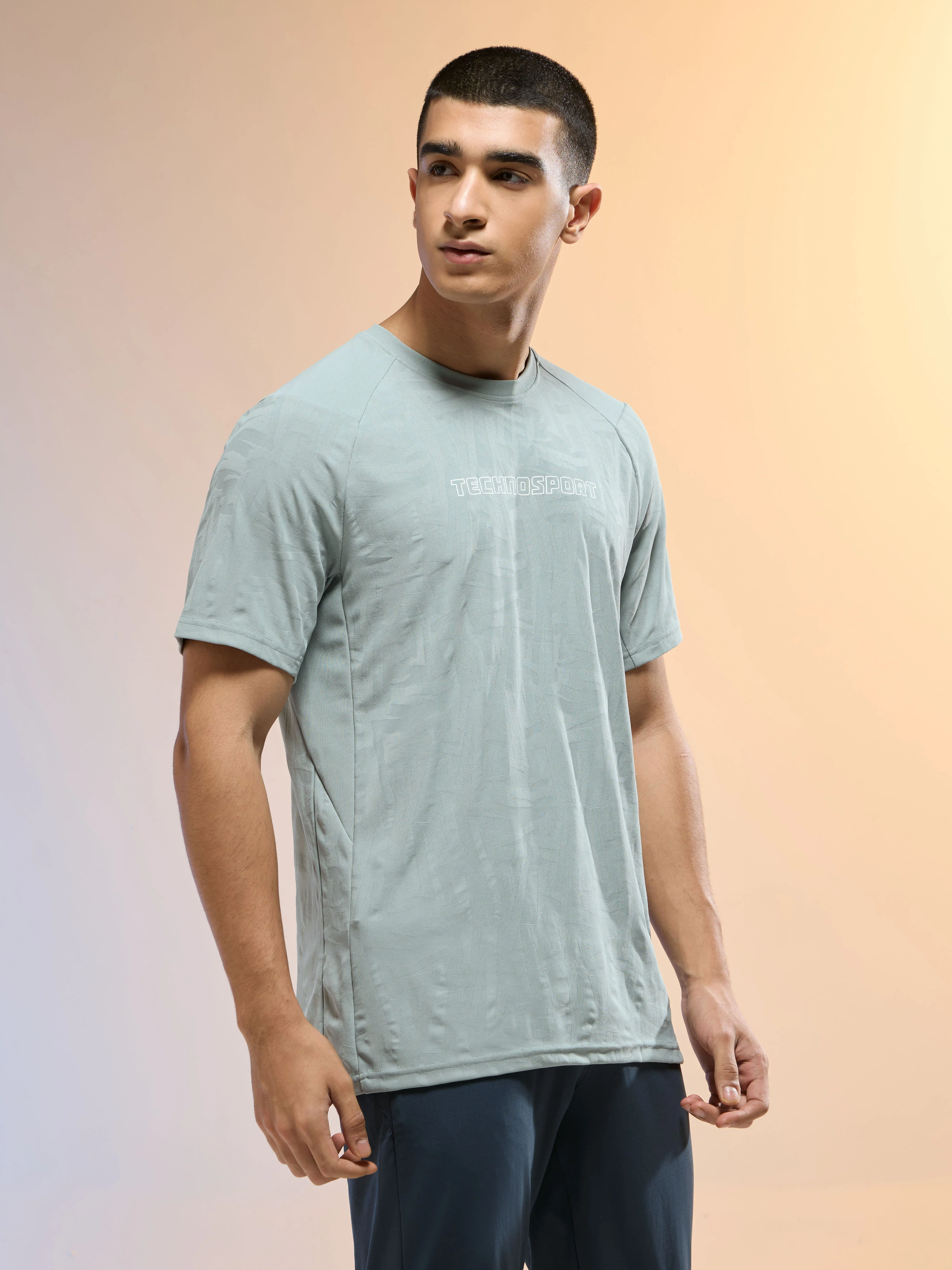 Men Jacquard Slim Fit Round Neck Sports T-shirt with MATPIQ - Image 4