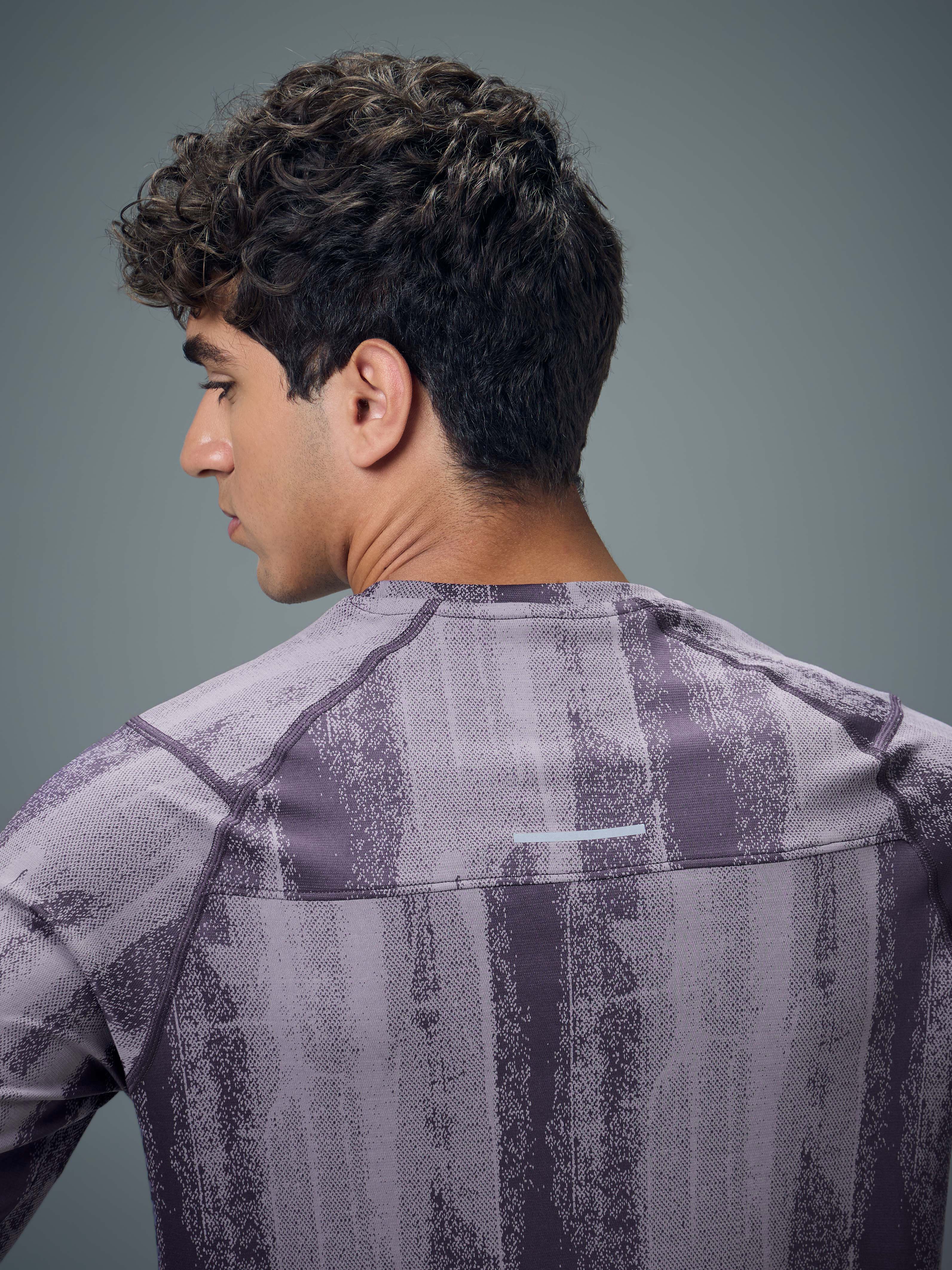 Men Jacquard Slim Fit Round Neck T-shirt with DOUBLE COOL - Image 7