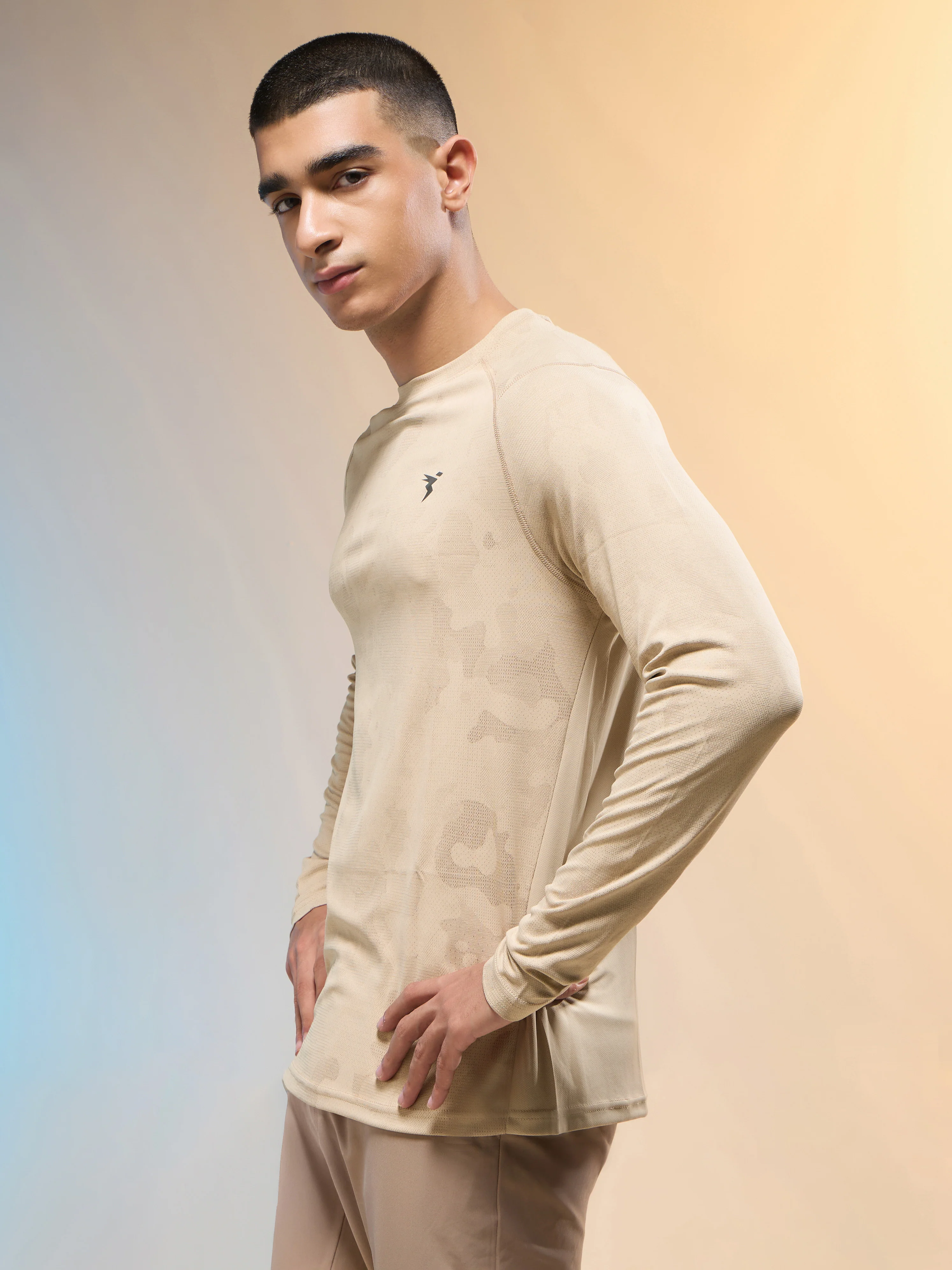 Men Jacquard Slim Fit Round Neck T-shirt with DOUBLE COOL - Image 4