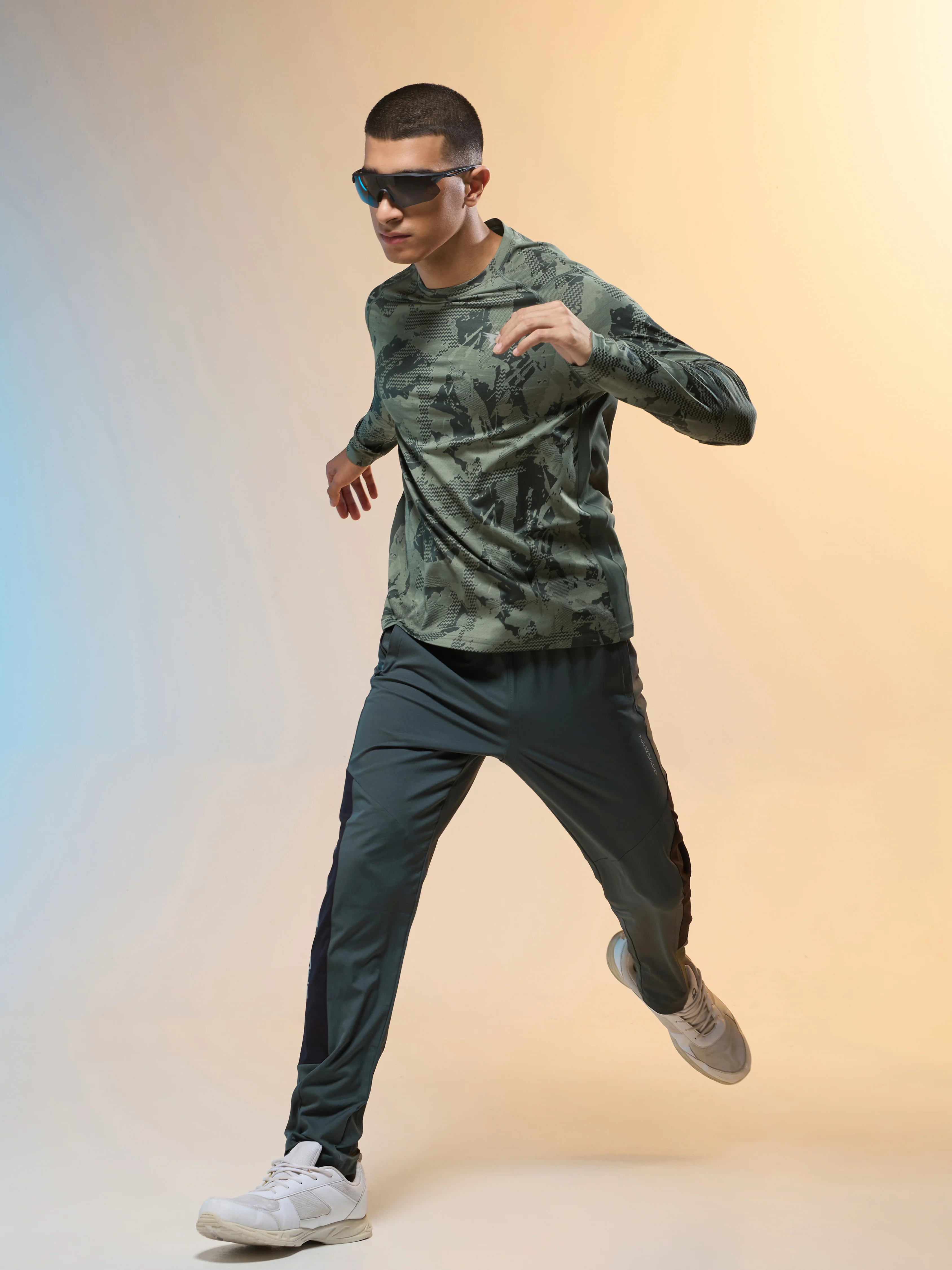 Men Jacquard Slim Fit Round Neck T-shirt with DOUBLE COOL - Image 5