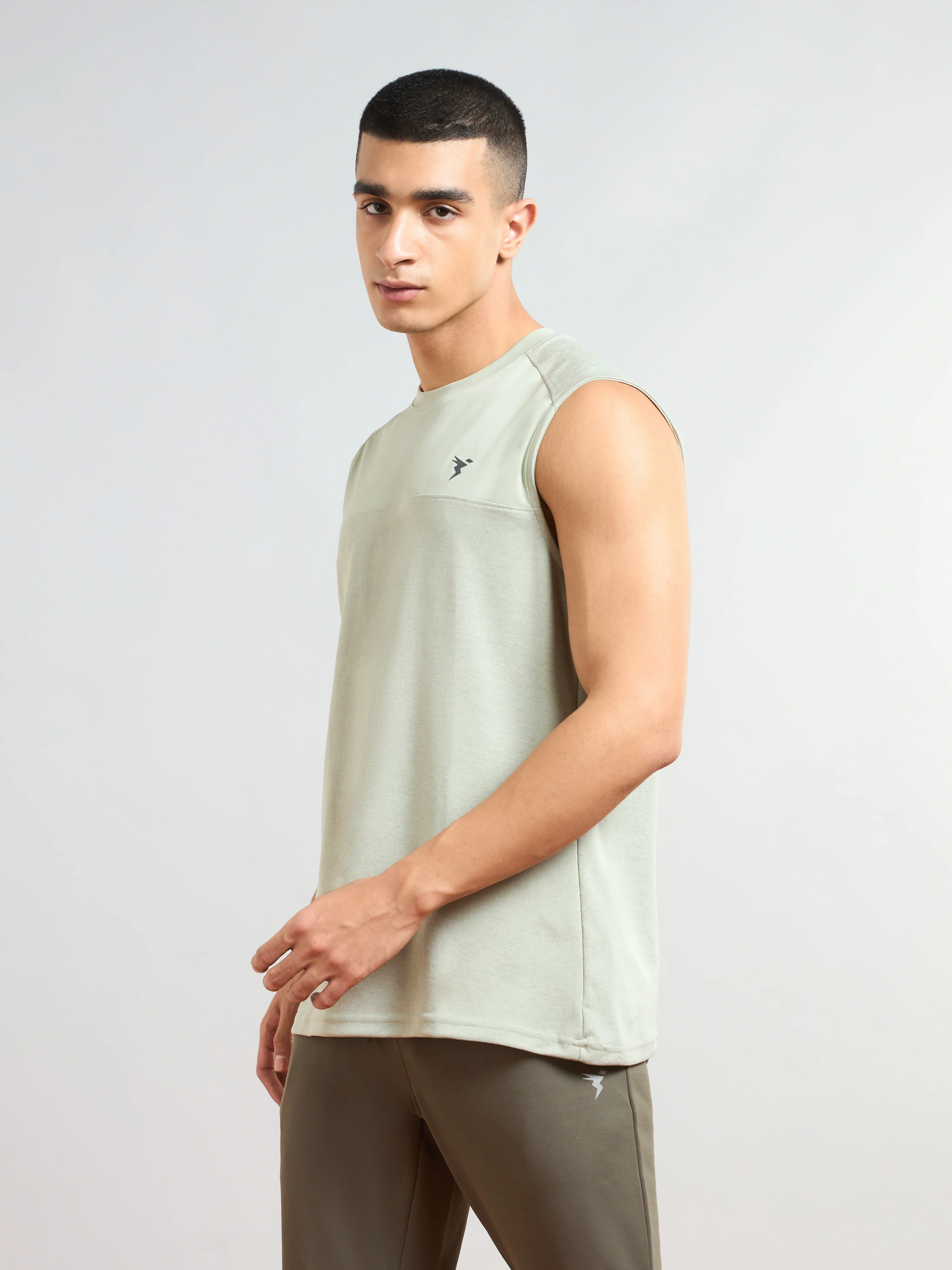 Men Melange Slim Fit Round Neck Sports Innerwear Vest with DOUBLE COOL (Pack of 2) - Image 4