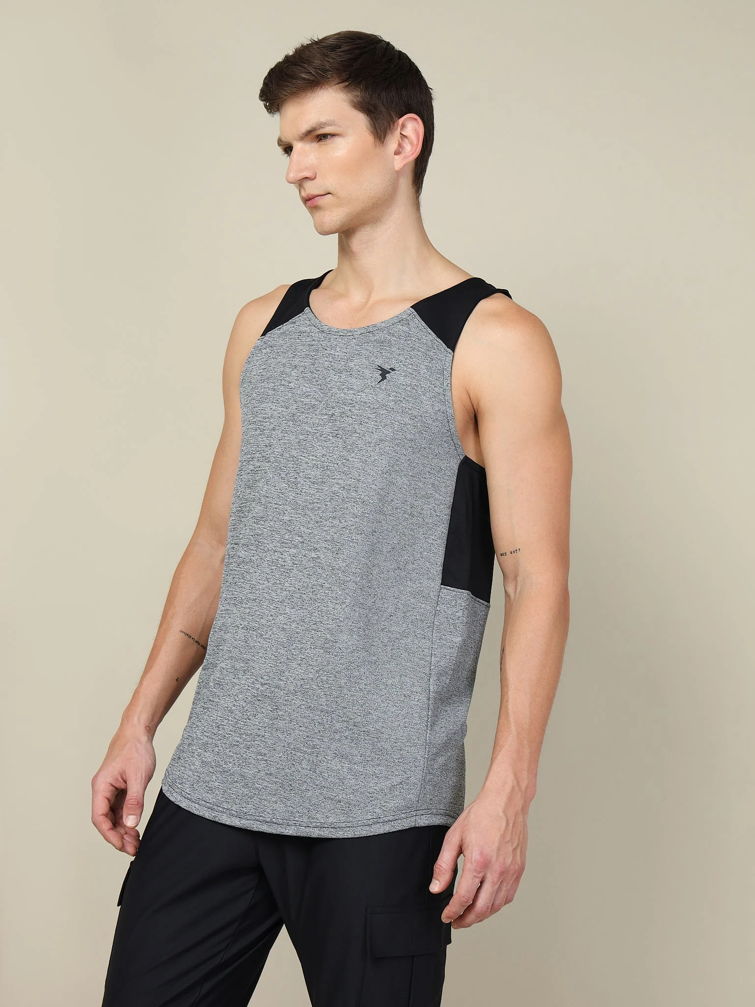 Men Melange Slim Fit Scoop Neck Innerwear Vest with TECHNO COOL+ ( Pack of 2) - Image 2