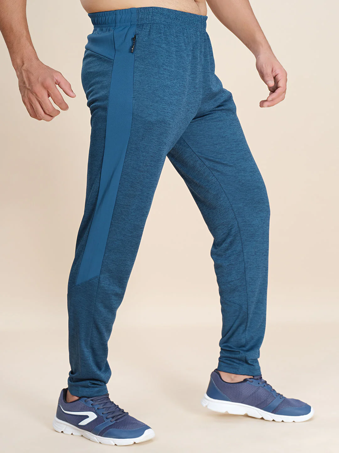 Men Plus Size Solid Slim Fit Active Trackpants - Image 2