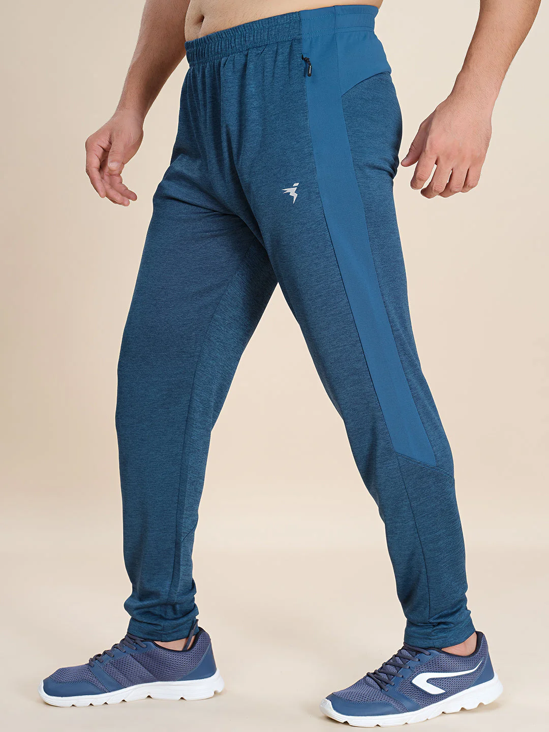 Men Plus Size Solid Slim Fit Active Trackpants - Image 3