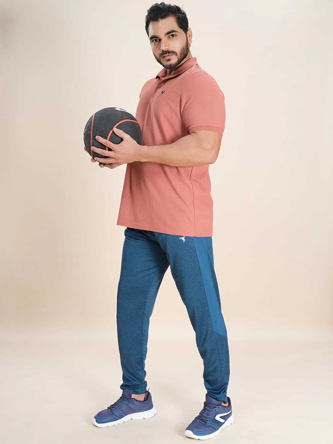 Men Plus Size Solid Slim Fit Active Trackpants - Image 4