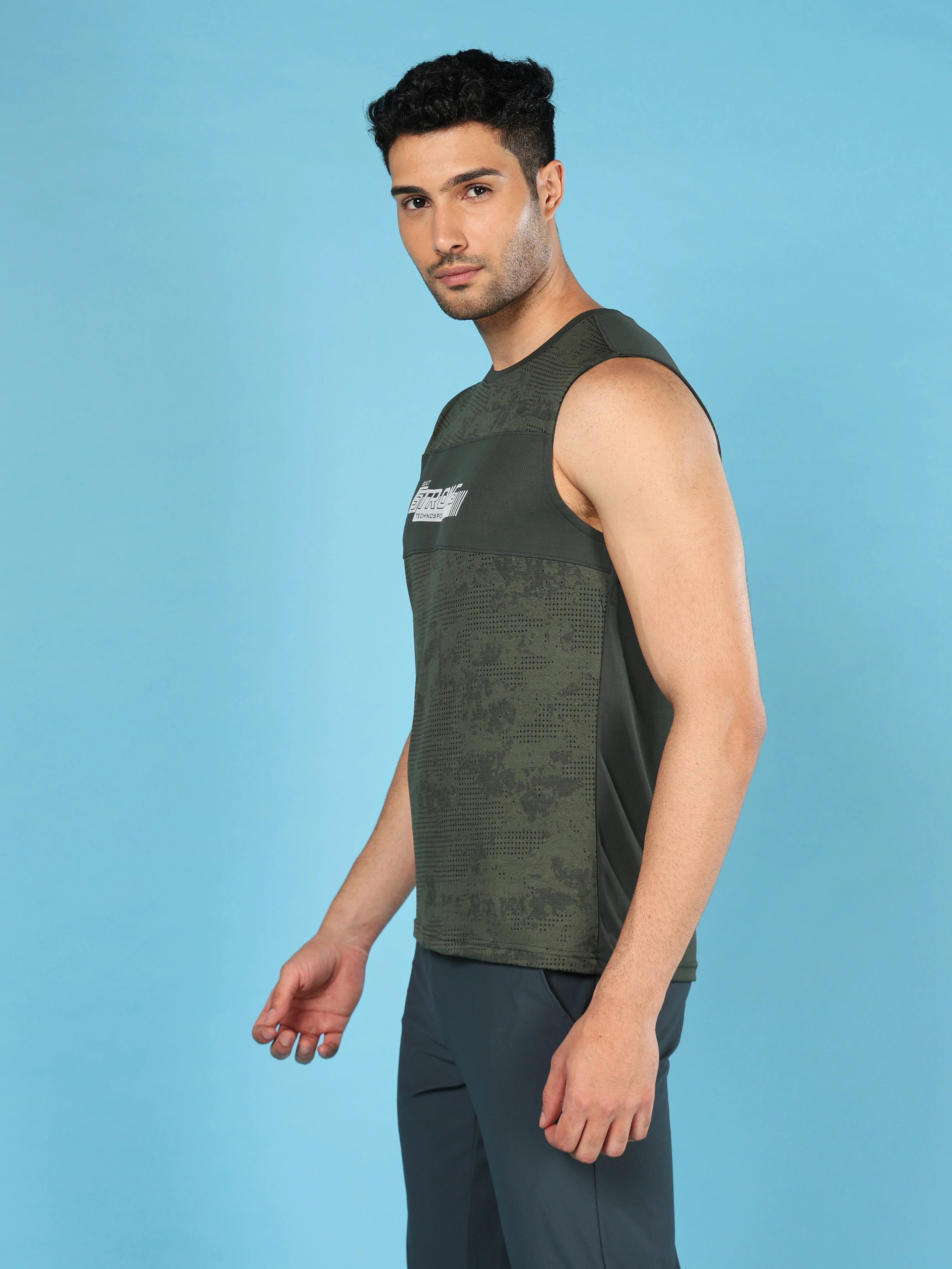 Men Printed Slim Fit Crew Neck Innerwear Vest with TECHNO COOL+ - Image 4