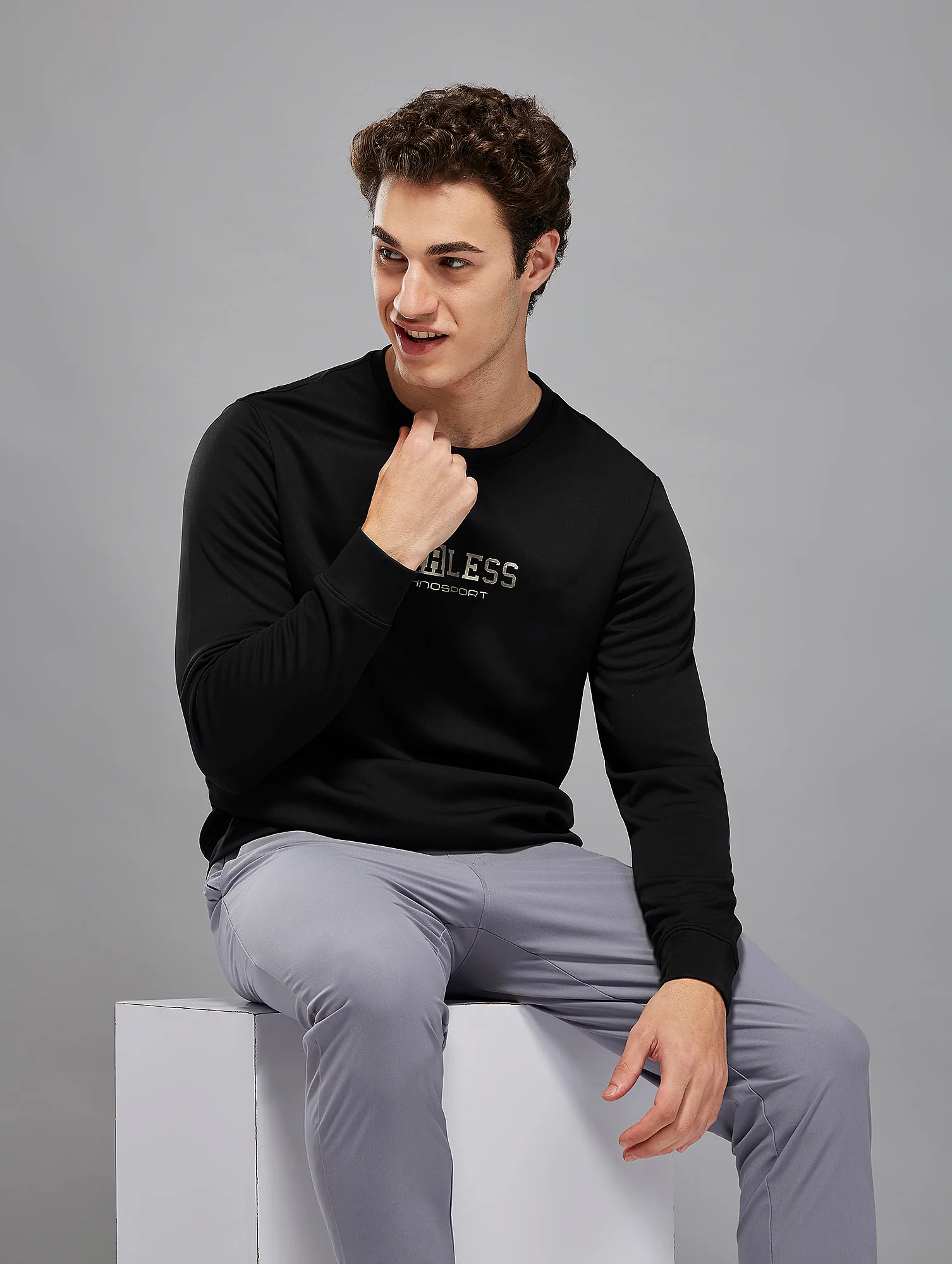 Men Printed Slim Fit Crew Neck Sweatshirt with ELASTO PLUS