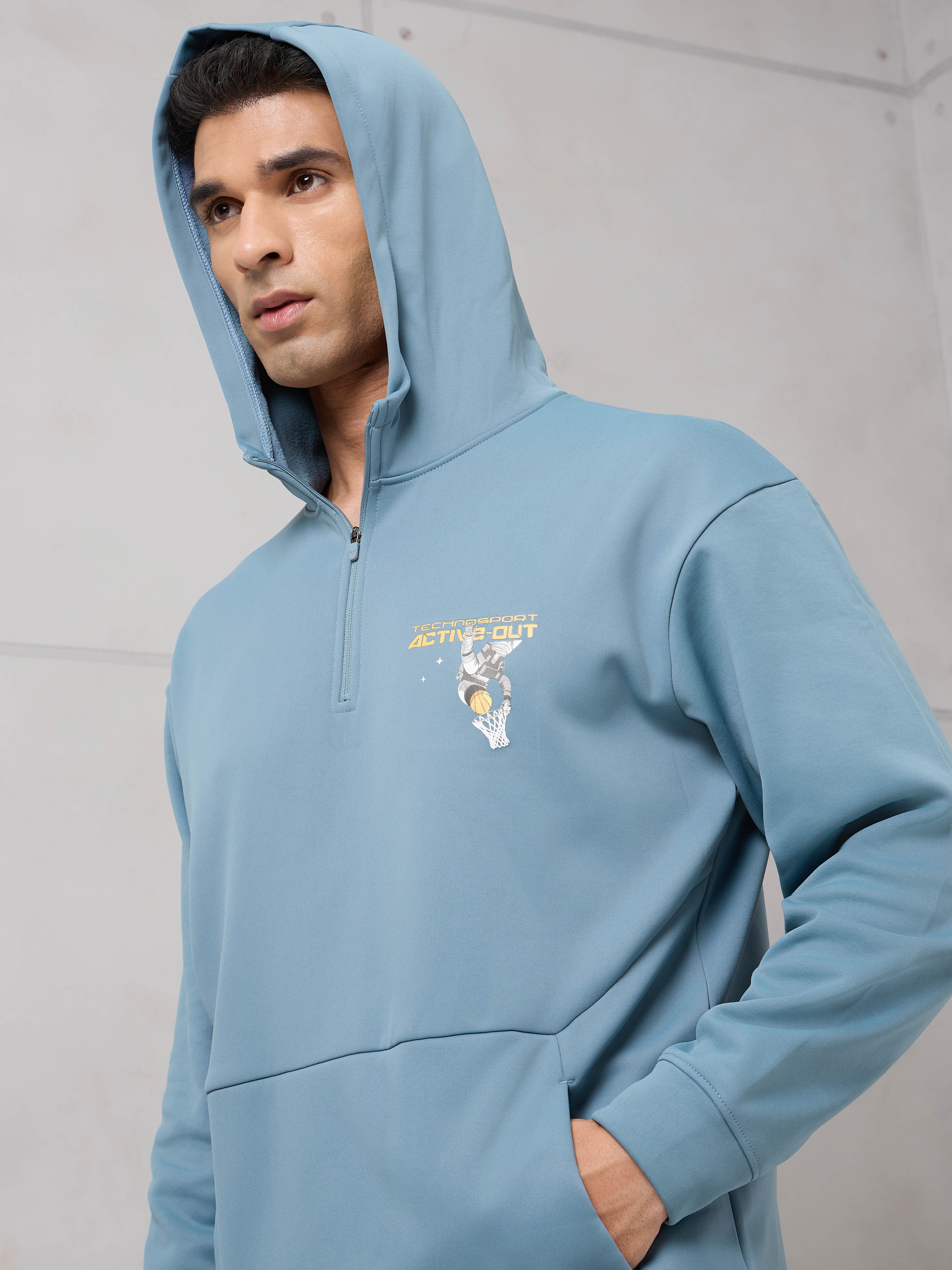 Men Hooded Slim Fit Printed Active Out Sweatshirt with TECHNOWARM+ - Image 6