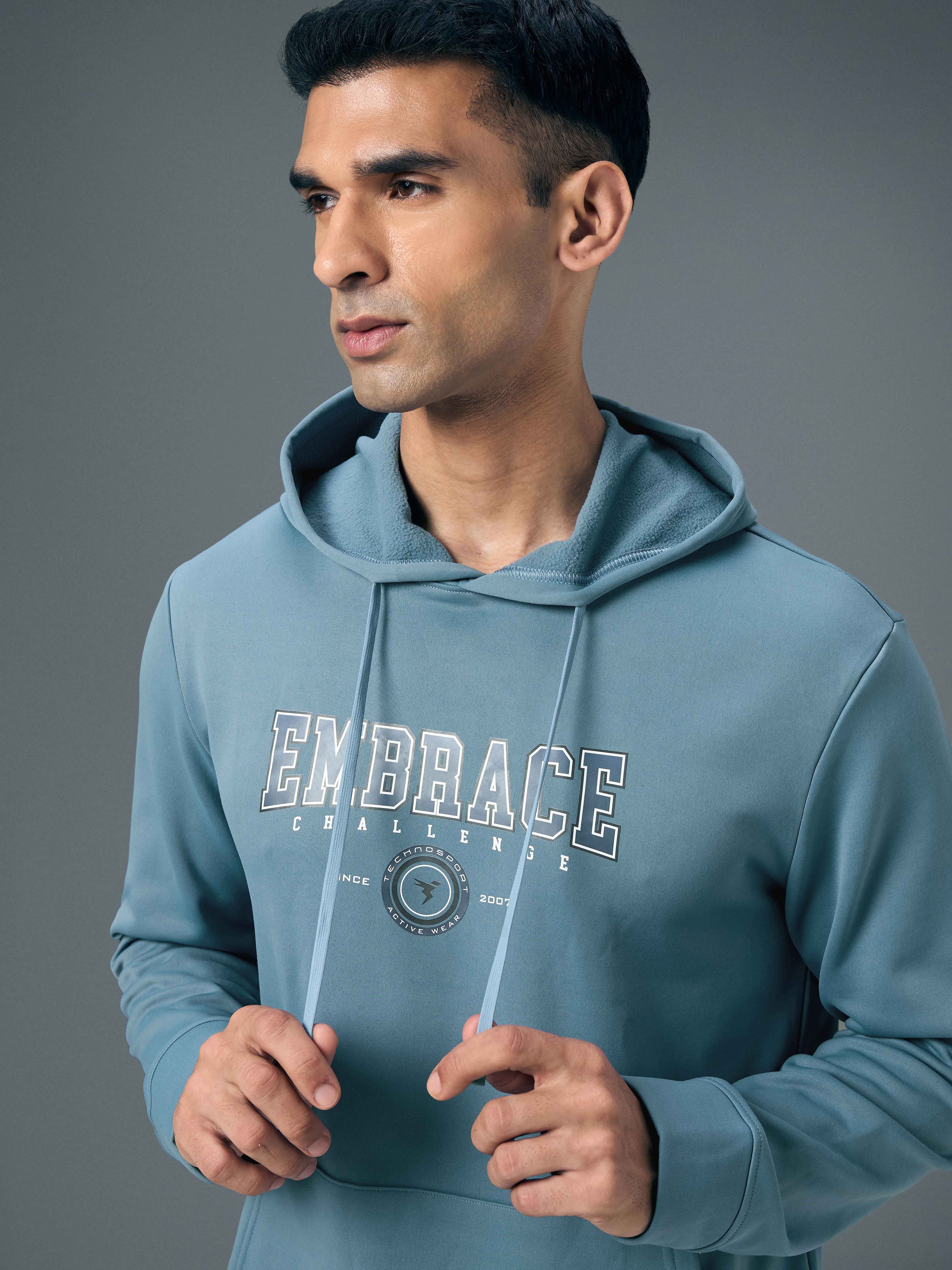 Men Printed Slim Fit Hooded Sweatshirt with TECHNOWARM+ - Image 6