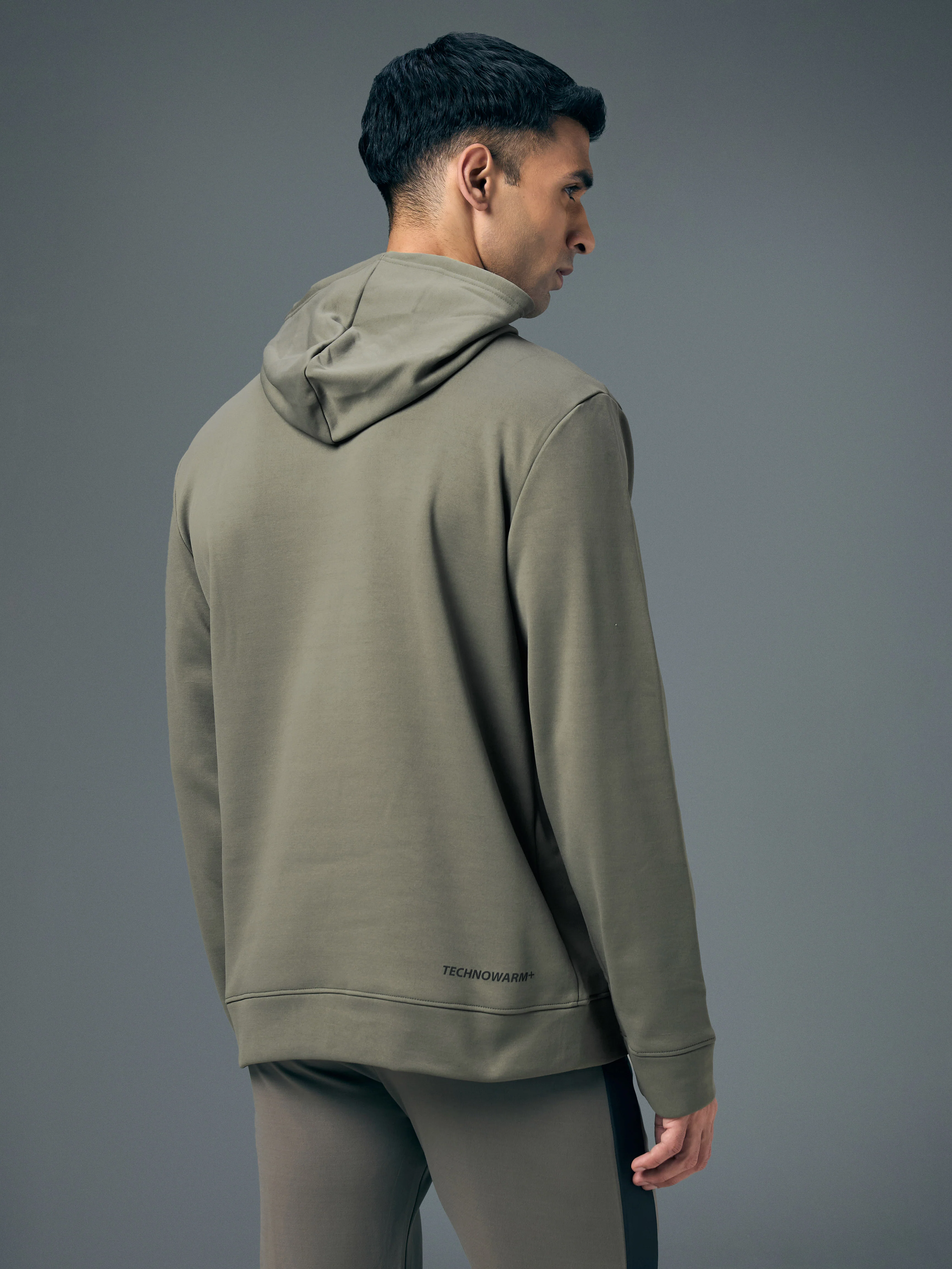 Men Printed Slim Fit Hooded Sweatshirt with TECHNOWARM+ - Image 3