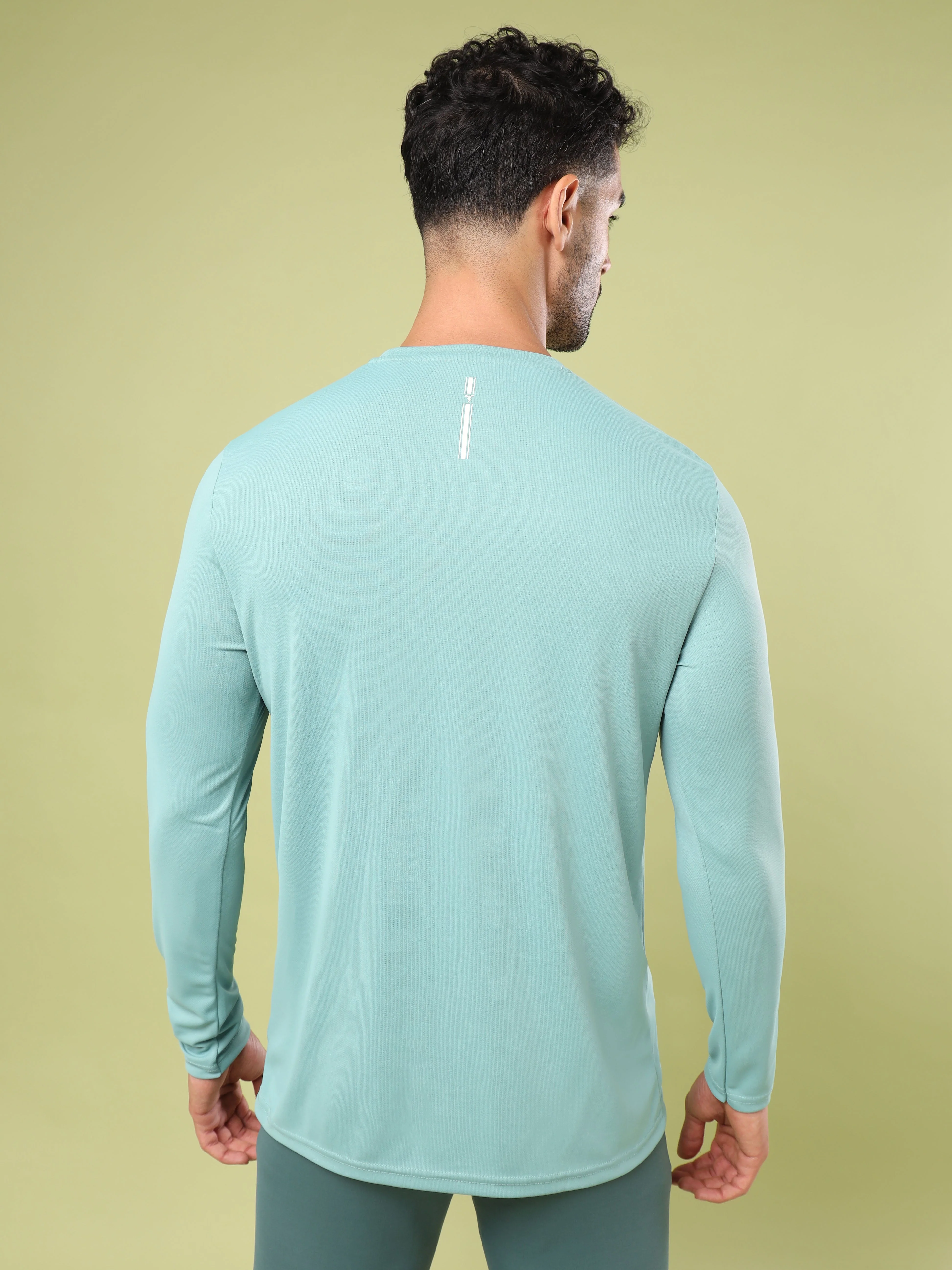 Men Printed Slim Fit Round Neck Sports T-shirt with TECHNO COOL+ - Image 3