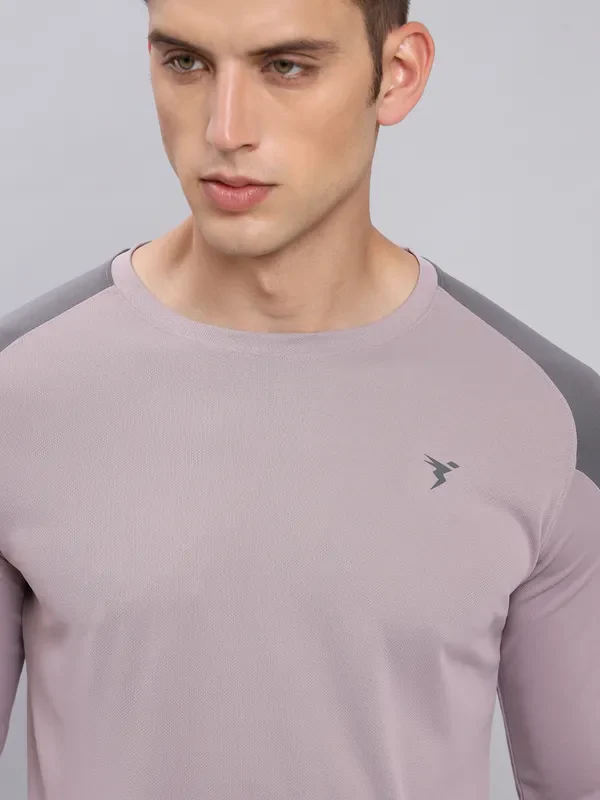 Men Colorblock Slim Fit Crew Neck T-shirt with TECHNO COOL+ - Image 9