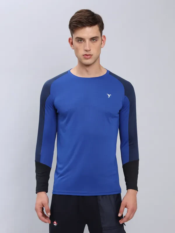 Men Colorblock Slim Fit Crew Neck T-shirt with TECHNO COOL+ - Image 5