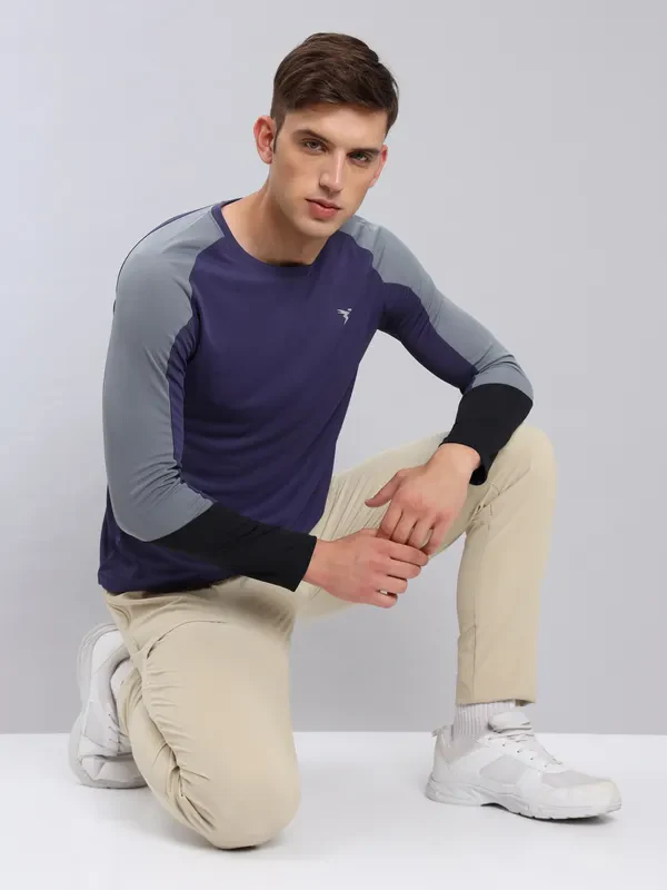 Men Colorblock Slim Fit Crew Neck T-shirt with TECHNO COOL+ - Image 2