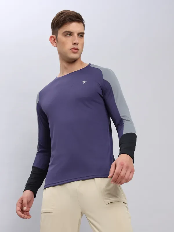 Men Colorblock Slim Fit Crew Neck T-shirt with TECHNO COOL+ - Image 7