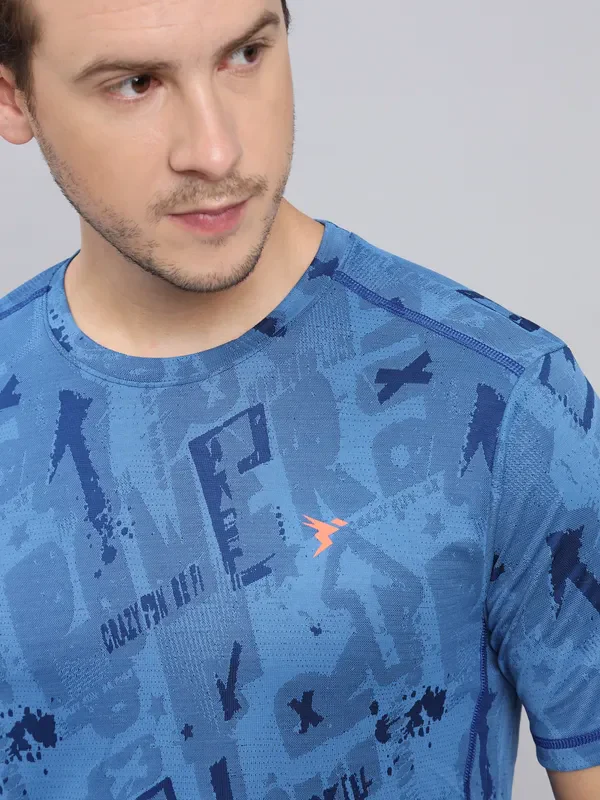 Men Jacquard Slim Fit Crew Neck T-shirt with DOUBLE COOL - Image 5