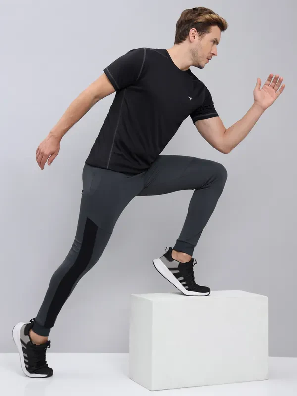 Men Solid Slim Fit Crew Neck T-shirt with TECHNO COOL+ - Image 2