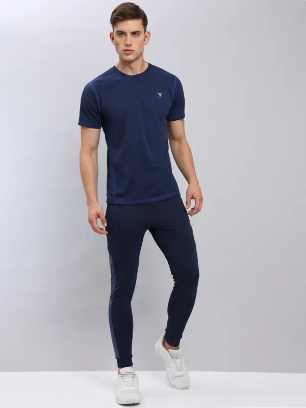 Men Solid Slim Fit Crew Neck T-shirt with TECHNO COOL+ - Image 2