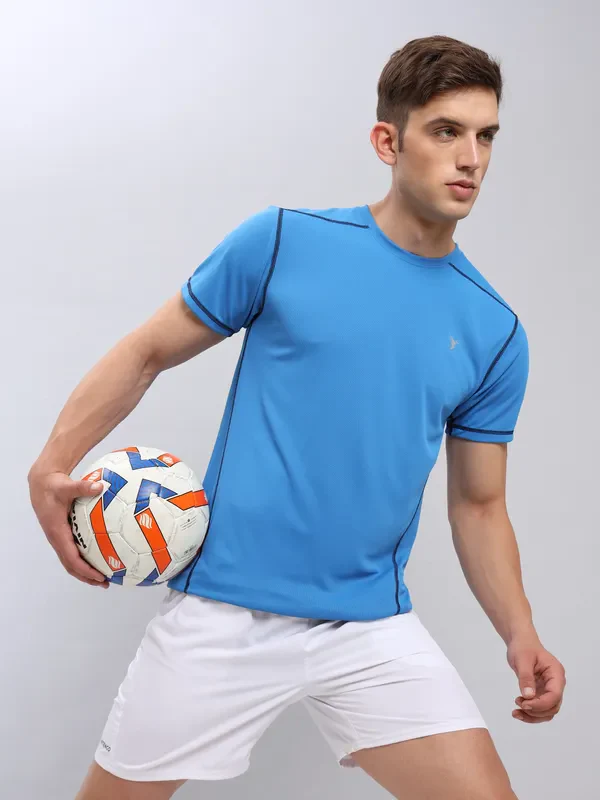 Men Solid Slim Fit Crew Neck T-shirt with TECHNO COOL+ - Image 2