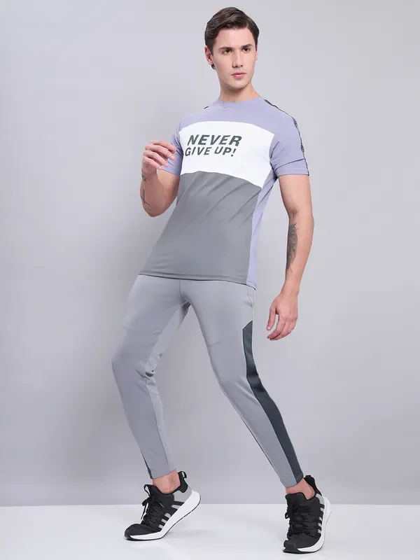 Men Colorblock Slim Fit Crew Neck T-shirt with MATPIQ - Image 2