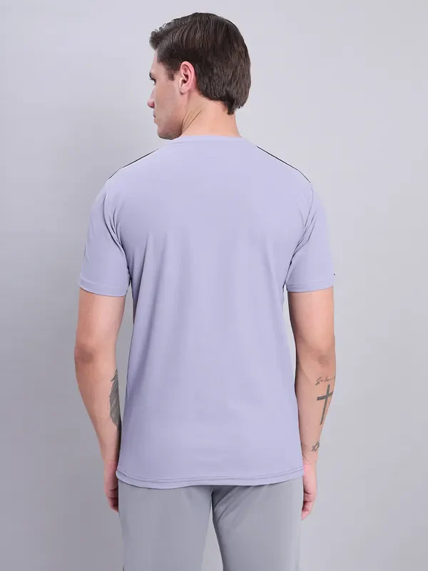 Men Colorblock Slim Fit Crew Neck T-shirt with MATPIQ - Image 3