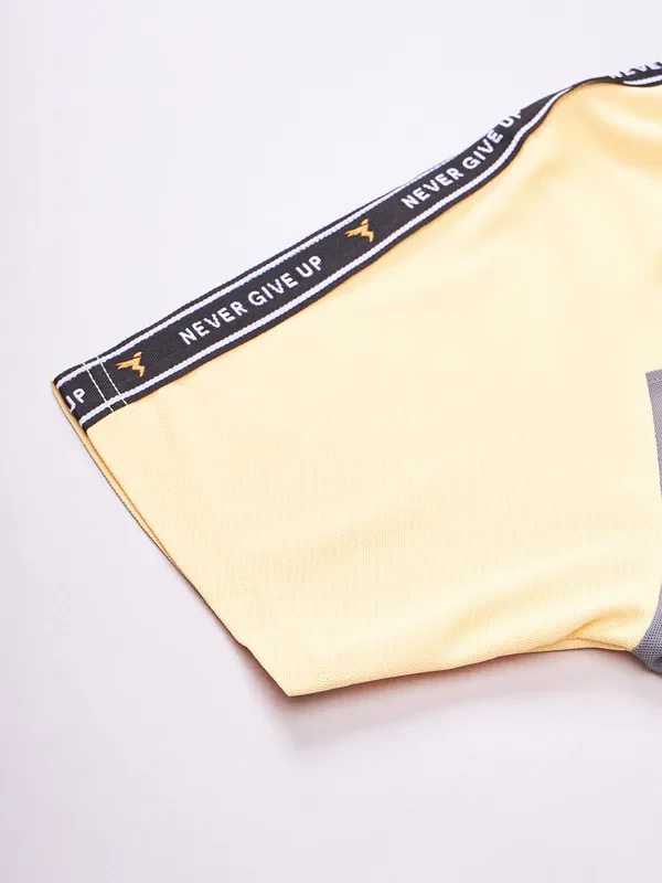 Men Colorblock Slim Fit Crew Neck T-shirt with MATPIQ - Image 9