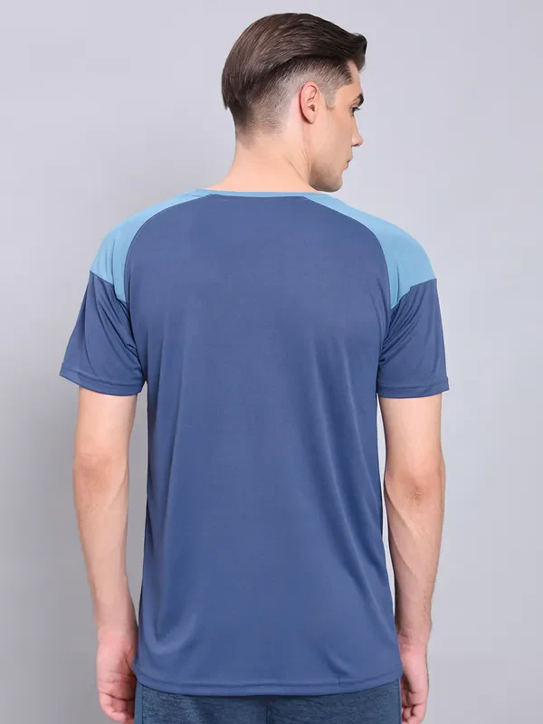 Men Colorblock Slim Fit Crew Neck T-shirt with TECHNO COOL+ - Image 3