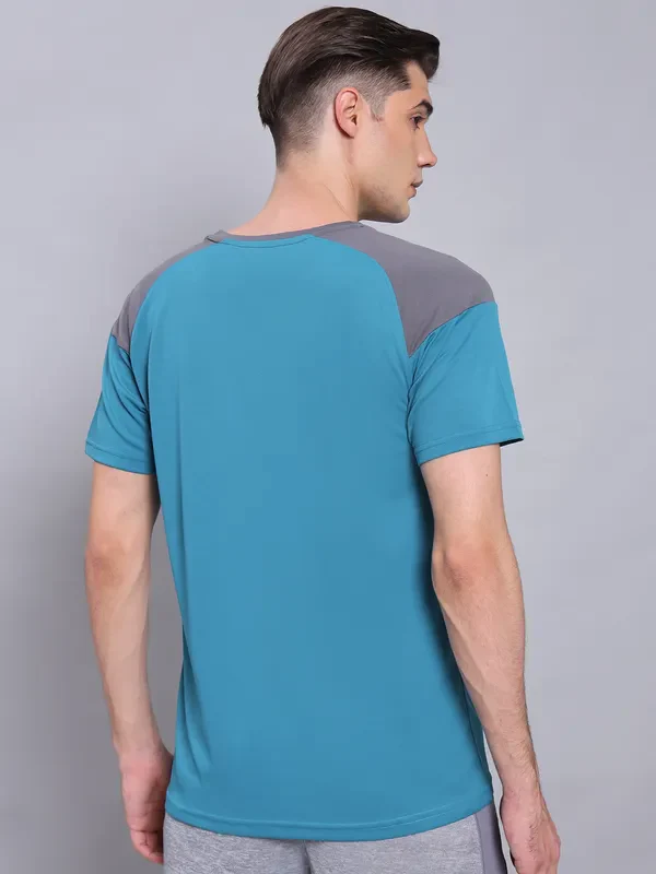 Men Colorblock Slim Fit Crew Neck T-shirt with TECHNO COOL+ - Image 5