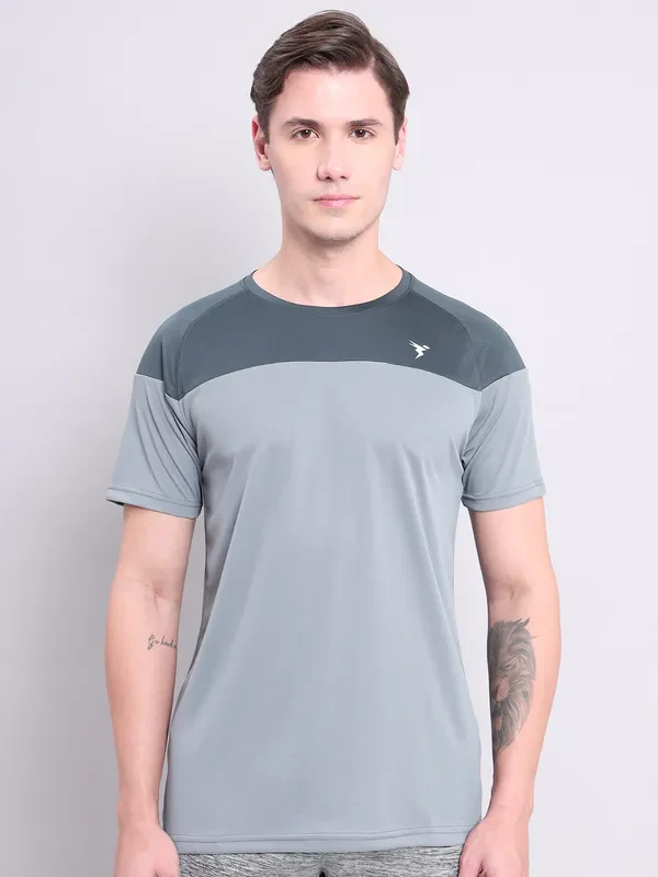 Men Colorblock Slim Fit Crew Neck T-shirt with TECHNO COOL+ - Image 6