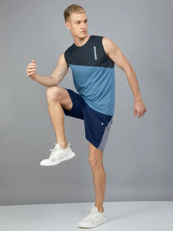 Men Colorblock Slim Fit Crew Neck Innerwear Vest with TECHNO COOL+ - Image 2