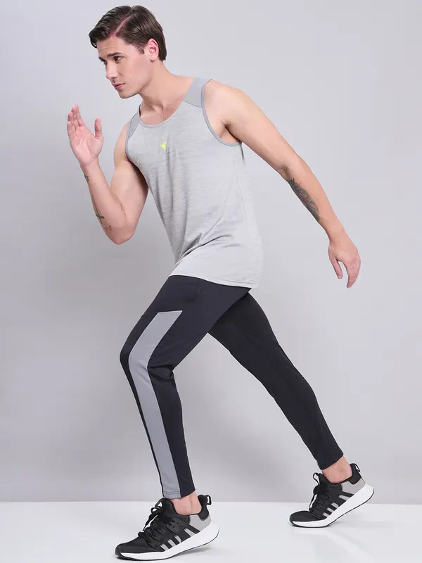 Men Melange Slim Fit Scoop Neck Innerwear Vest with DOUBLE COOL - Image 2