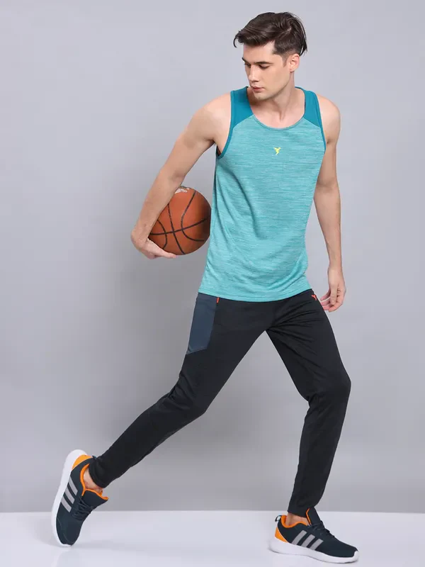 Men Melange Slim Fit Scoop Neck Innerwear Vest with DOUBLE COOL - Image 2