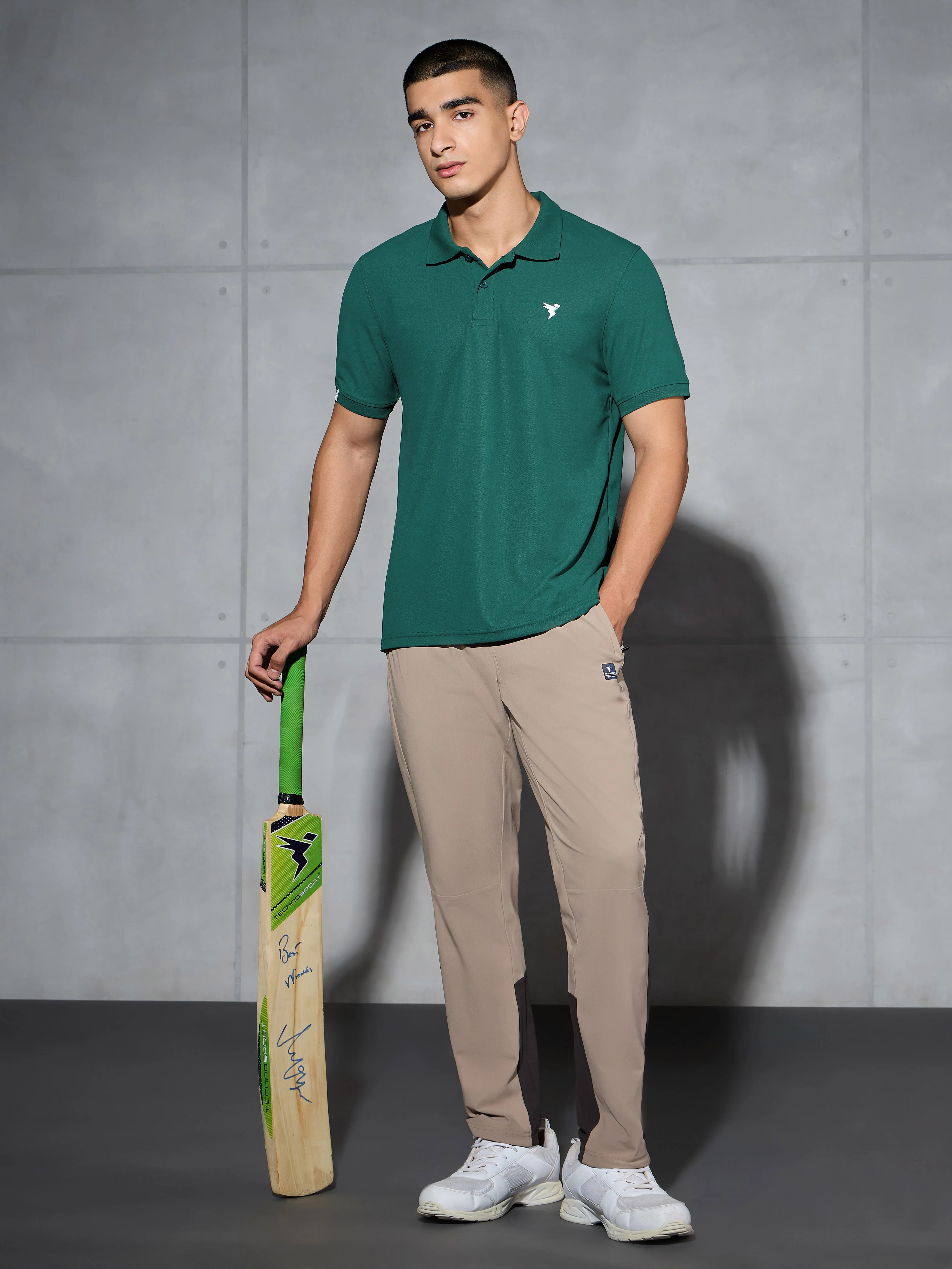 Men Solid Slim Fit Polo T-shirt with MATPIQ - Image 5