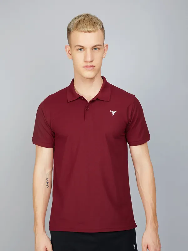 Men Solid Slim Fit Polo T-shirt with MATPIQ