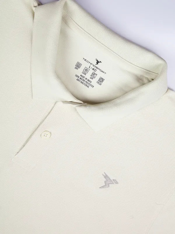 Men Solid Slim Fit Polo T-shirt with MATPIQ - Image 6