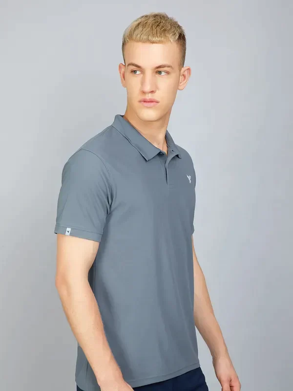 Men Solid Slim Fit Polo T-shirt with MATPIQ - Image 4