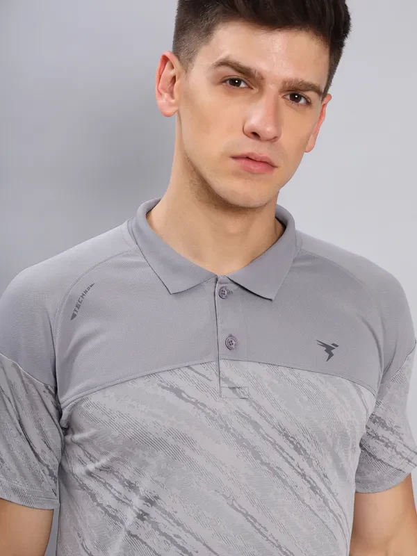 Men Jacquard Slim Fit Polo T-shirt with TECHNO COOL+ - Image 2