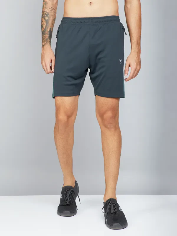 Men Colorblock Slim Fit Shorts with TECHNO DRY - Image 3