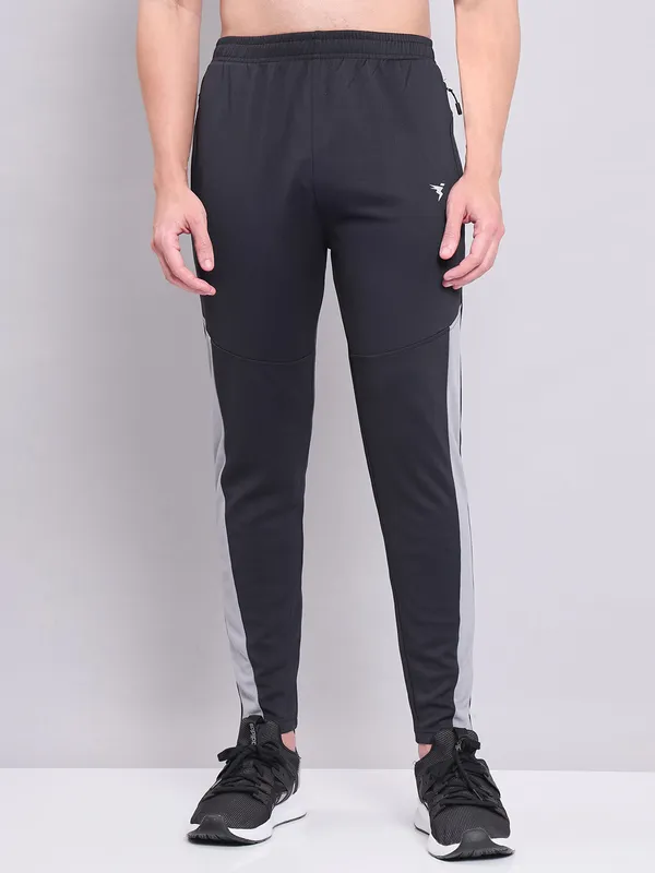 Men Colorblock Slim Fit Trackpants with TECHNO DRY - Image 6