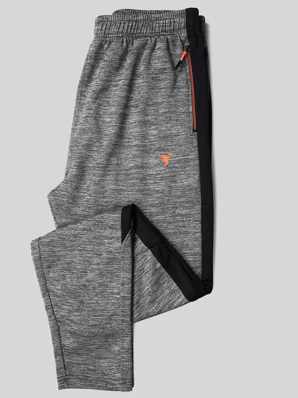 Men Colorblock Slim Fit Trackpants with TECHNO DRY - Image 9