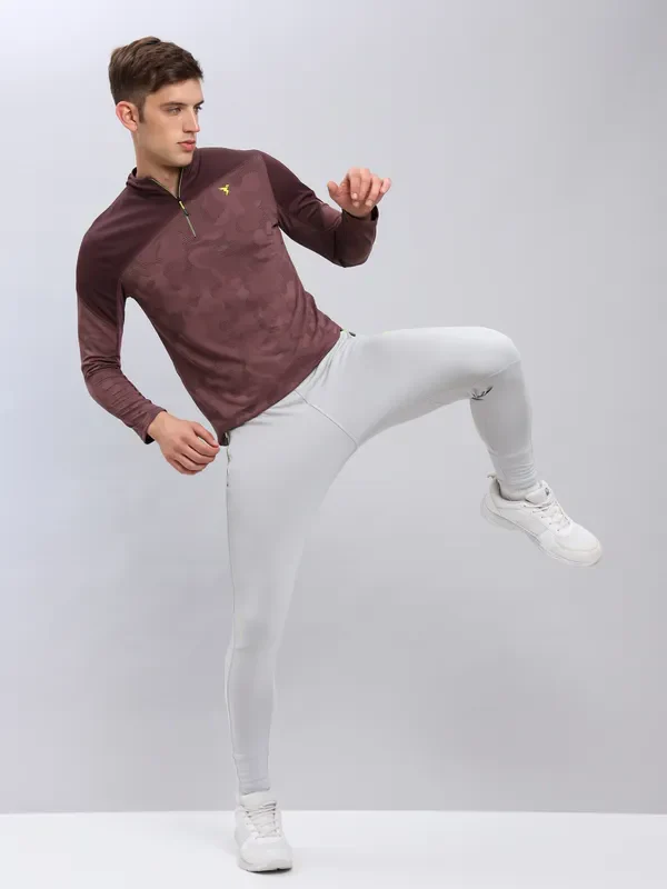 Men Jacquard Slim Fit Mock Neck T-shirt with TECHNO COOL+ - Image 2