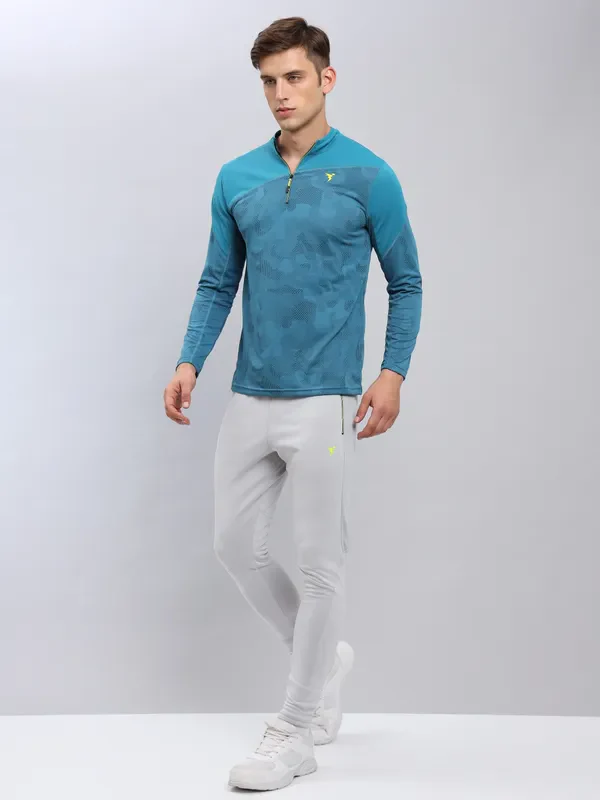 Men Jacquard Slim Fit Mock Neck T-shirt with TECHNO COOL+ - Image 8