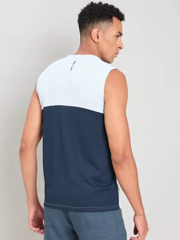 Men Solid Slim Fit Crew Neck Innerwear Vest with TECHNO COOL+ - Image 3