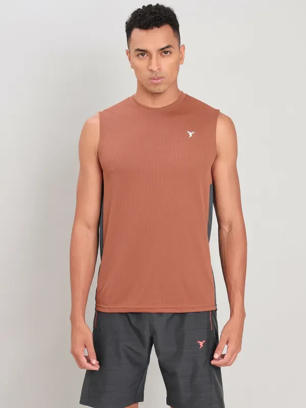 Men Solid Slim Fit Crew Neck Innerwear Vest with TECHNO COOL+