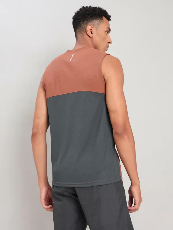 Men Solid Slim Fit Crew Neck Innerwear Vest with TECHNO COOL+ - Image 3