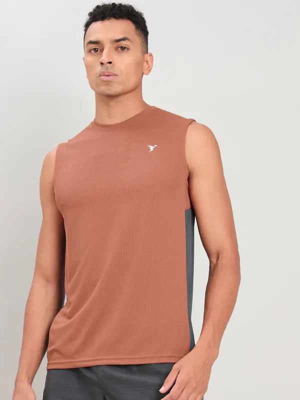Men Solid Slim Fit Crew Neck Innerwear Vest with TECHNO COOL+ - Image 5
