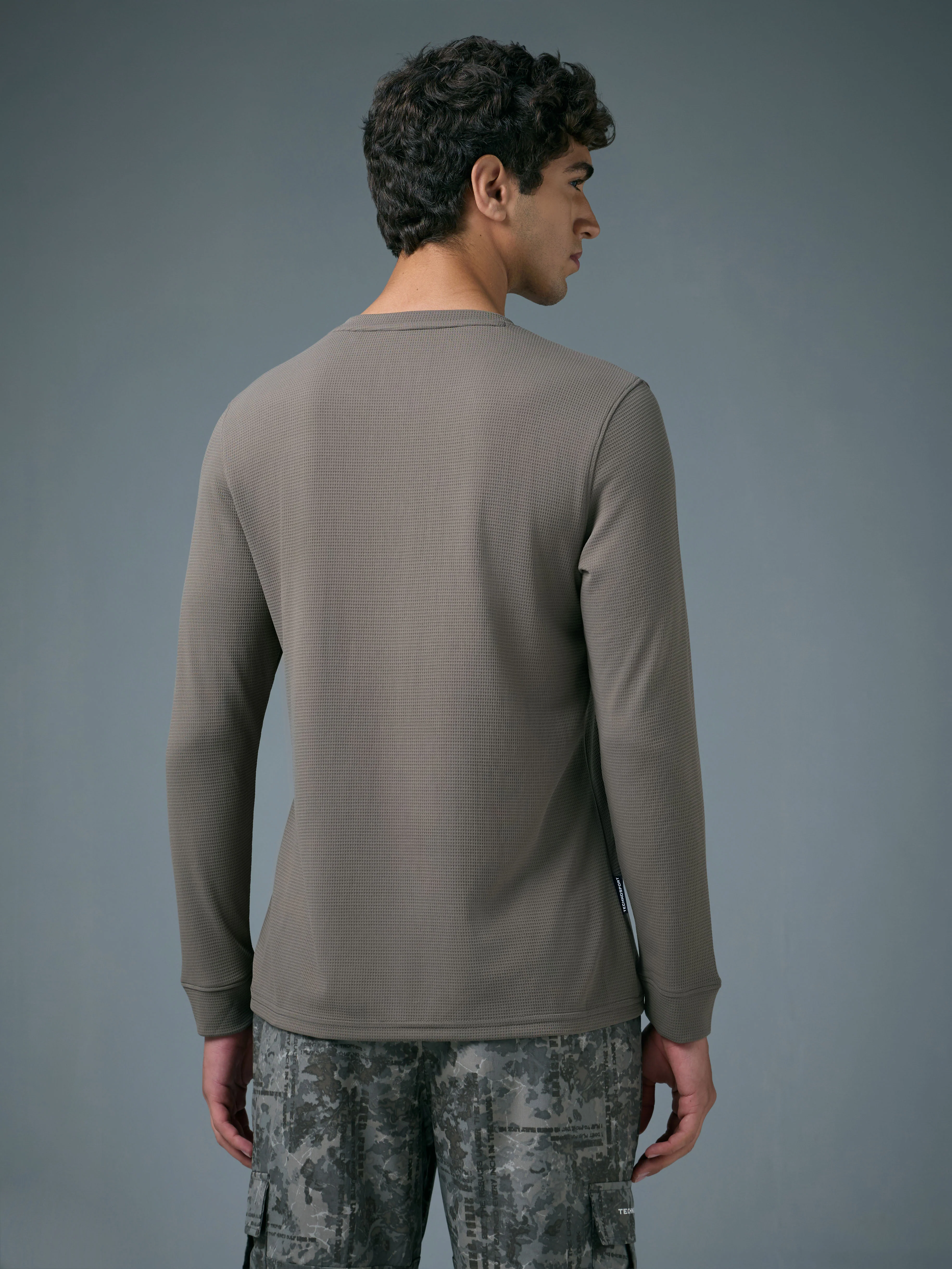 Men Self Design Slim Fit Henley Neck Sports T-Shirt with TECHNOCOOL+ - Image 3